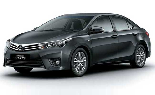 Toyota Corolla Altis in India Features, Reviews