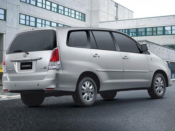 Toyota Innova 2.5 GX (Diesel) 7 Seater BSIII Images | SAGMart