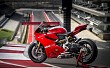 Ducati Superbike Panigale R Picture 5