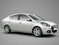 Renault Scala Diesel RxE pictures