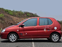 Tata Indica V2 DLS BSIII pictures