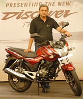 Bajaj Discover 100 m Flame Red pictures