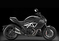 Ducati Diavel Carbon Strar White and Matt Carbon pictures
