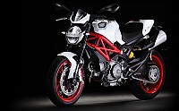 Ducati Monster S2R Photo pictures