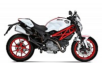Ducati Monster S2R Arctic White Silk pictures