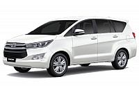 Toyota Innova Crysta 2.4 G MT 8S pictures