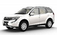 Mahindra XUV 500 W10 2WD pictures