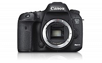 Canon EOS 7D Mark II (Body) Front pictures