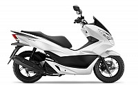 Honda PCX 125 Pearl Cool White pictures