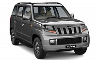 Mahindra TUV 300 T10 AMT Majestic Silver pictures