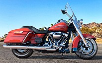 Harley Davidson Road King Custom Color