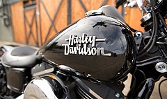 2015 Harley-Davidson Dyna Street-Bob Showcased