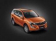 Mahindra XUV 500 Updated with a New 6-inch Infotainment System