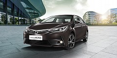 2017 Toyota Corolla Altis Facelift Launched in India at INR 15.87 Lakh