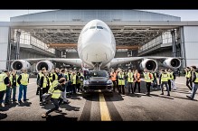 Porsche Cayenne Smashes Guinness World Record, Drags Heaviest Aircraft Airbus A380