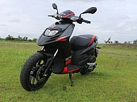 Piaggio Introduces New Colour Scheme for the SR150 Scooter
