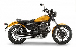 Moto Guzzi V9 Roamer Solar Yellow Moto Guzzi V9 Roamer Solar Yellow