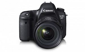 Canon EOS 6D Kit II (EF 24-70 IS USM) Front