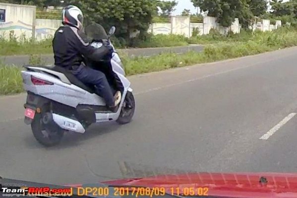 benelli-zafferano-250cc-scooter