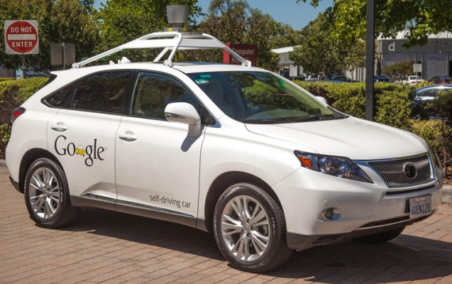 Google's-AI-Oriented-Self-Driving-Car-received-appoval-from-US-Traffic-Safety-Administration