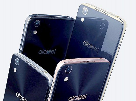 Alcatel-launches-two-smartphones-and-one-2-in-1-taqblet-at-MWC-2016