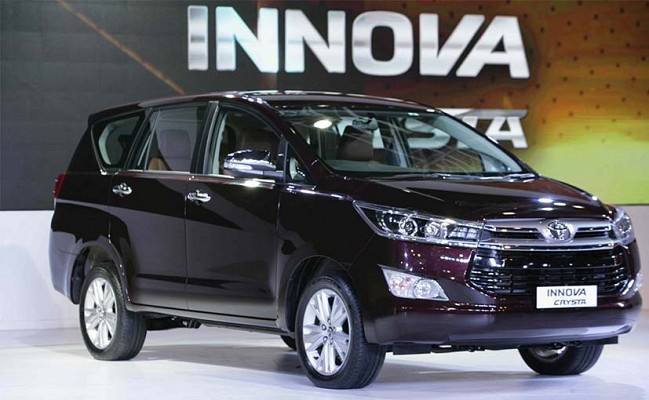 Toyota Innova Crysta 2.7L Petrol Version To be Launched Around Diwali in India
