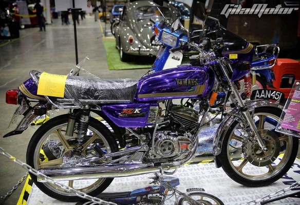 Custom Yamaha RX135 Exhibited in Malaysia: A Pure Nostalgia