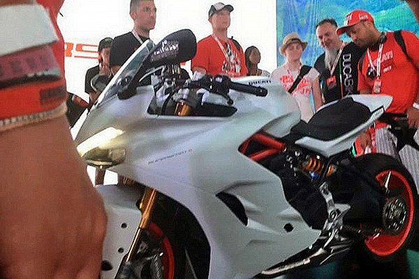 Ducati Supersport S leaked image from WDW 2016