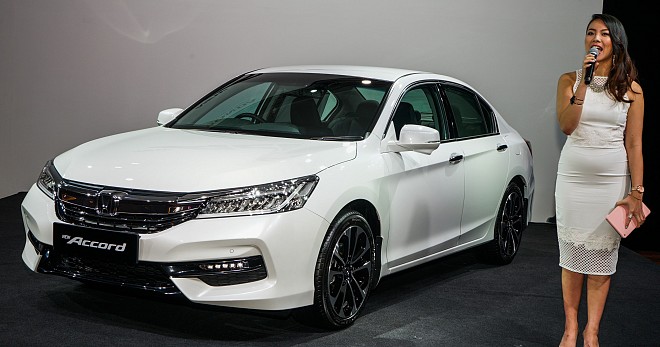 2016 Honda Accord facelift Launched in Malaysia