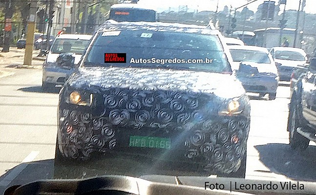 Jeep C-SUV or Project 551 spied in Brazil