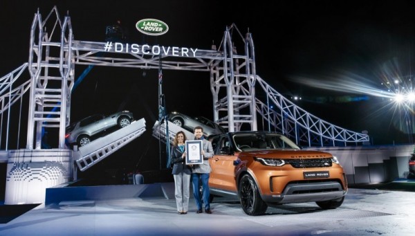India-bound 2017 Land Rover Discovery Unwrapped at Paris Motor Show