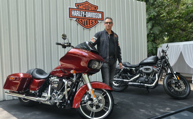 Harley Davidson Roadster And Road Glide Special