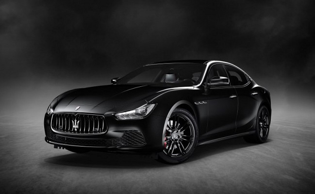 Black Maserati Ghibli