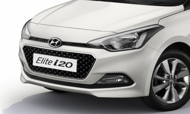 2018 Hyundai Elite i20 Facelift Snapped Testing in India