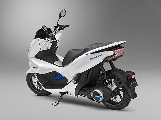 Honda PCX all-new Electric Scooter at Tokyo Motor Show 2017