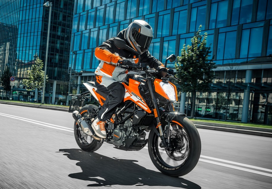 Next Generation KTM Duke 200