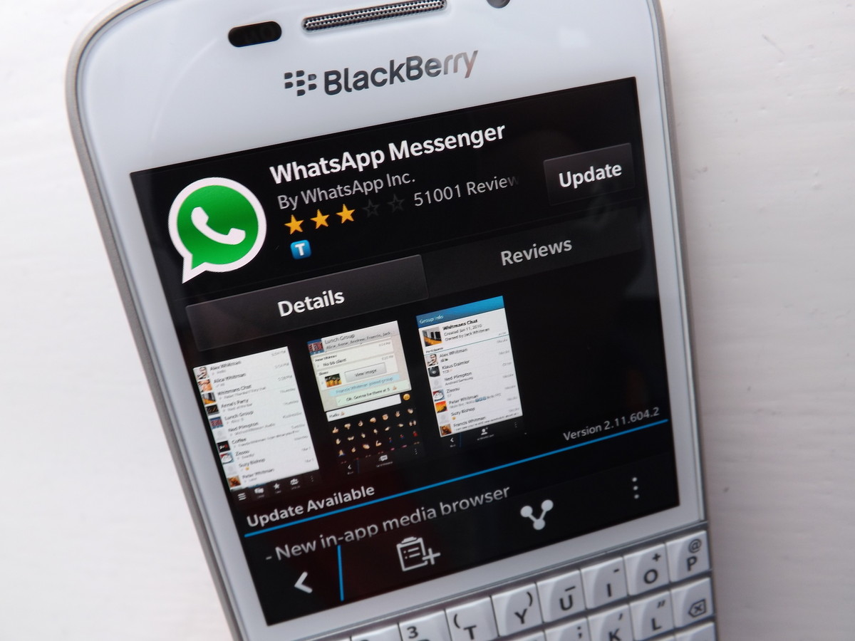 WhatsApp will end its App support for BlackBerry 10 by the end of 2016