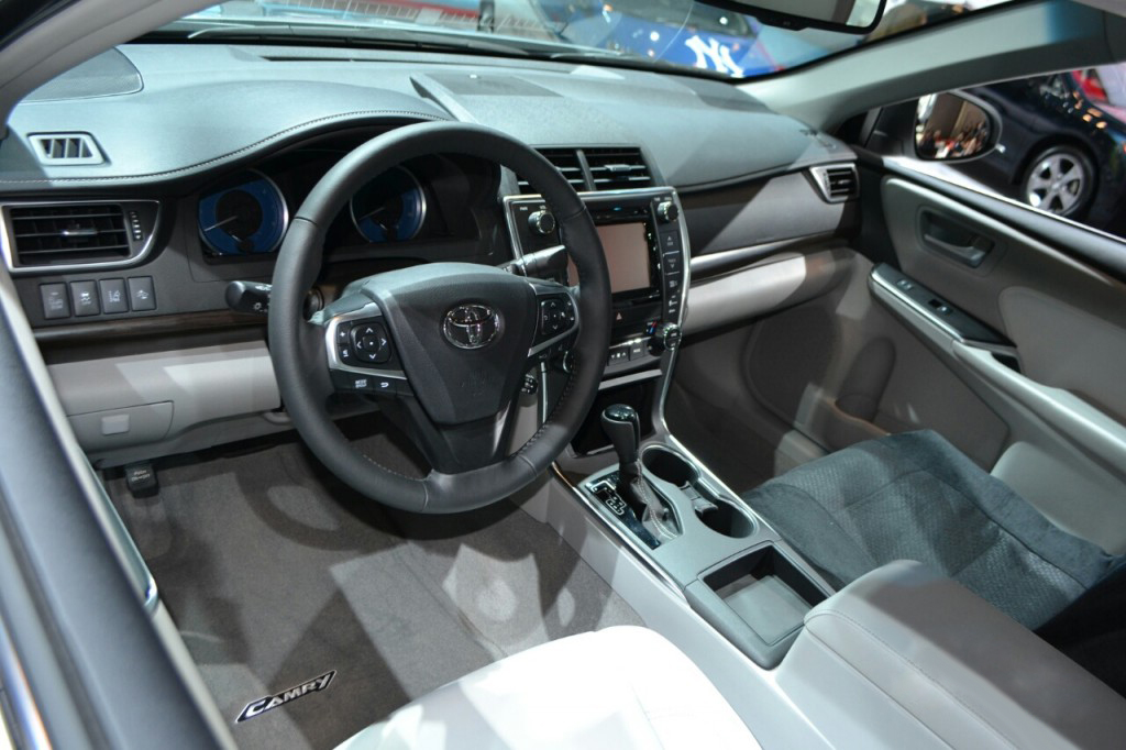 Toyota Camry 2015