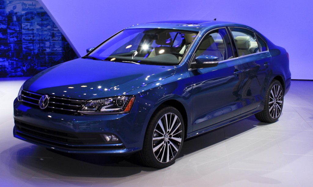 Upcoming VW Jetta Facelift Spied Testing in India