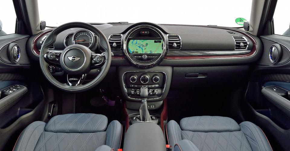 2016 Mini Clubman ALL4 Interior Profile