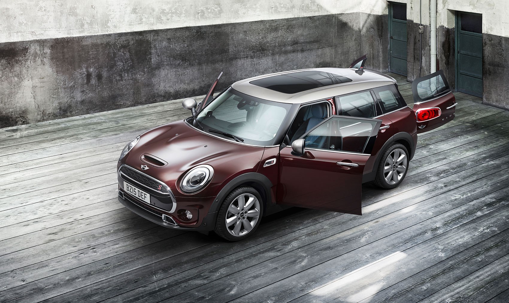 2016 Mini Clubman ALL4 Top View