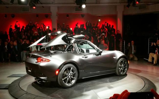 2016 Mazda MX 5 RF unwraps at the New york motor show
