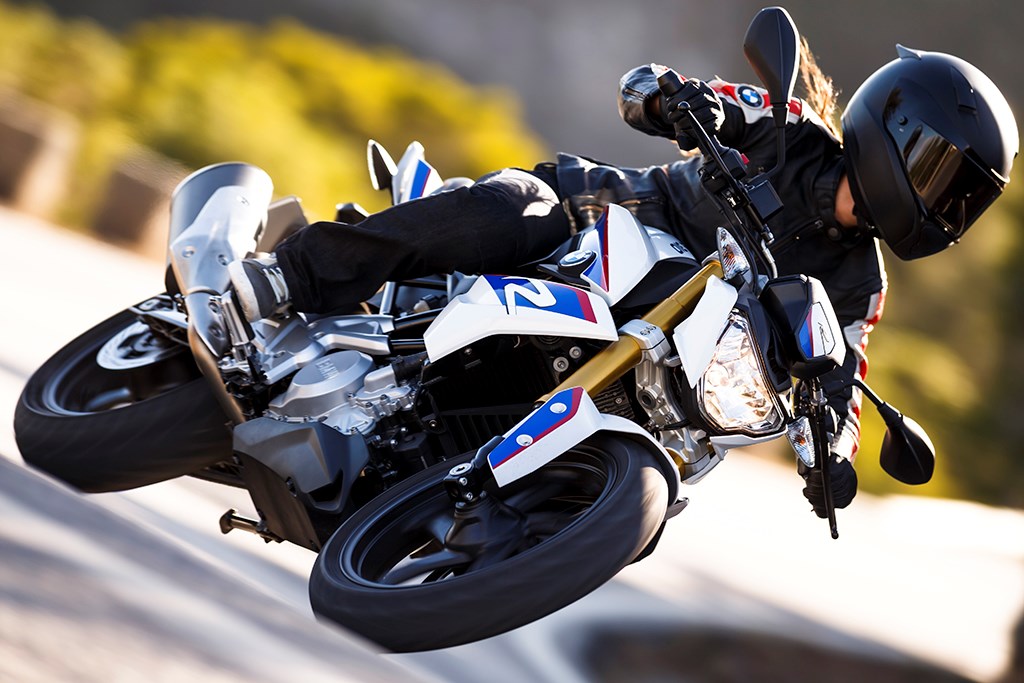 BMW G310R In action