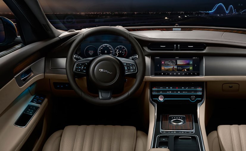 Interior of the 2016 Jaguar XF