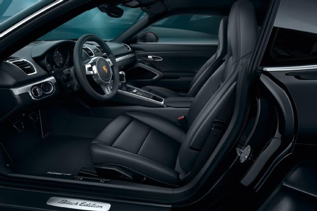 2016-Porsche-Cayman-Black-Edition-Interior