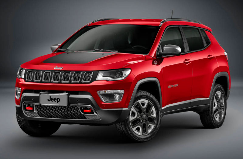 2017 Jeep Compass Front Side Profile 