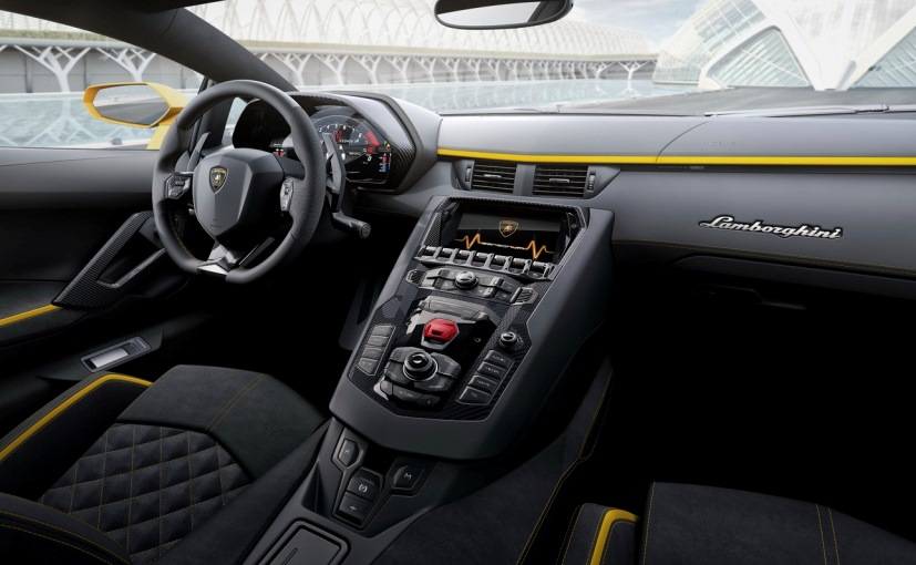 2017 Lamborghini Aventador S india Interior dashboard Profile