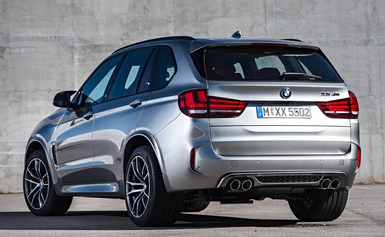 BMW X5 Rear view