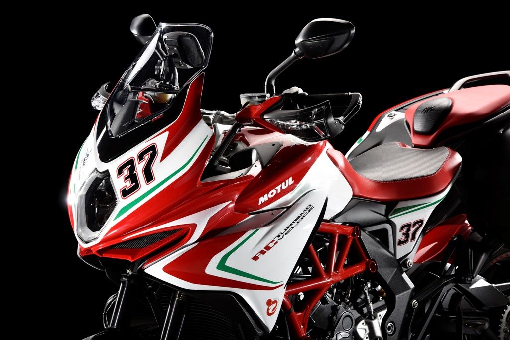 2017 MV Agusta Turismo Veloce RC's upfront