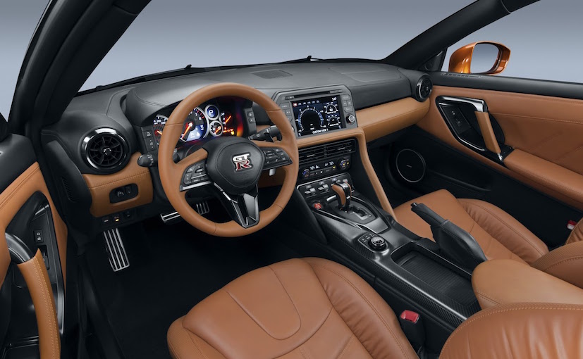 Nissan GT-R 2017 Interior